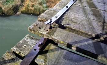 Tras los reclamos, buscan reparar los puentes colgantes Imagen de la nota: Tras los reclamos, buscan reparar los puentes colgantes